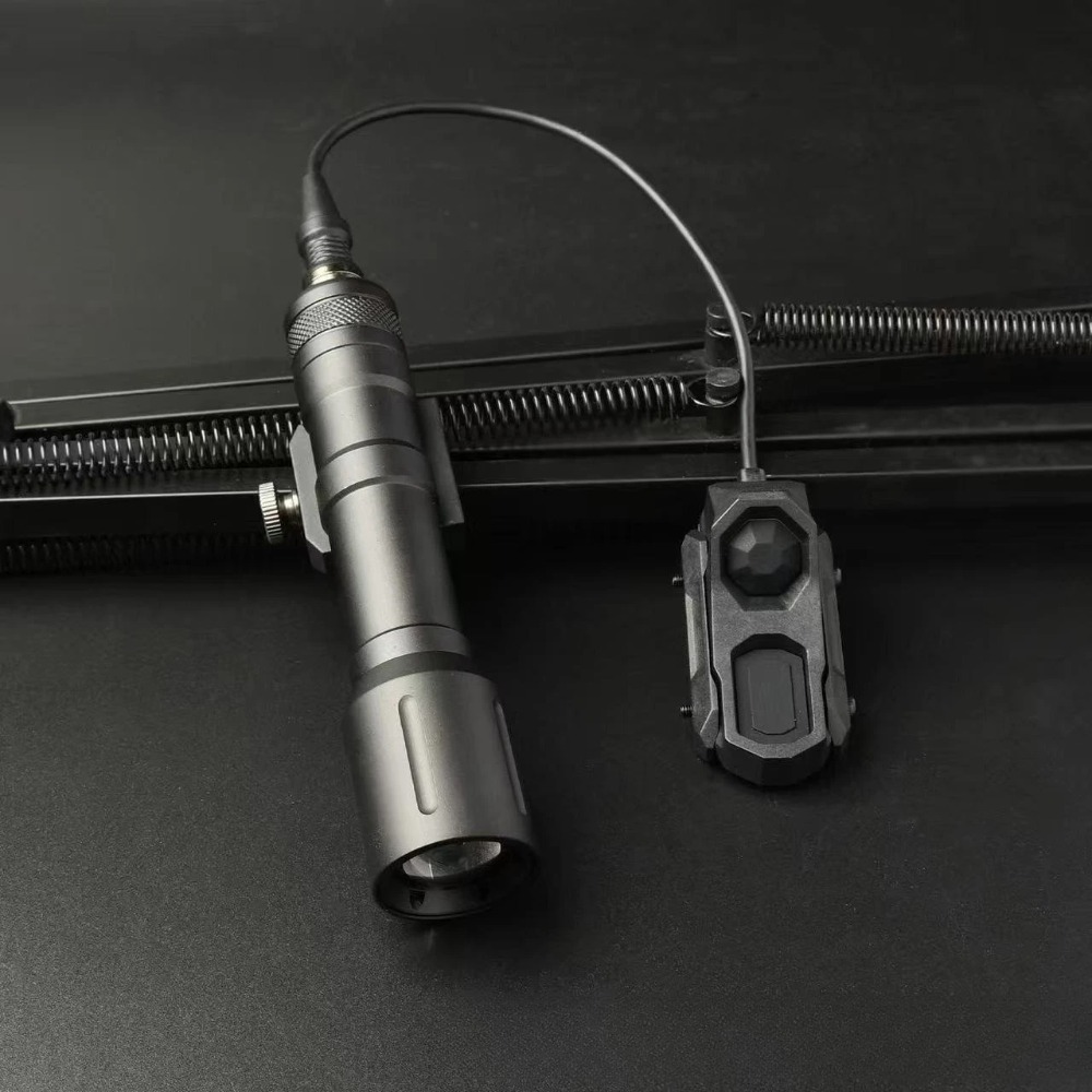 ไฟฉาย LED กำลังสูง วัสดุอัลลอย - Power Switch Outdoor บทวิจารณ์และราคา